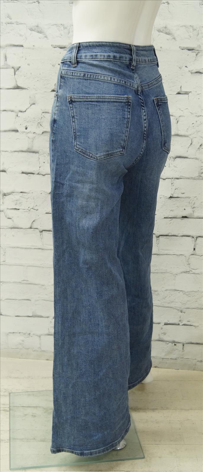 Bhatti Mode GmbH - Young fashion, DOB - Blusen, Hosen Jacken, Jeans, Kleider, Pullover etc.