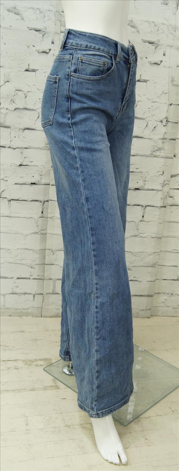 Bhatti Mode GmbH - Young fashion, DOB - Blusen, Hosen Jacken, Jeans, Kleider, Pullover etc.