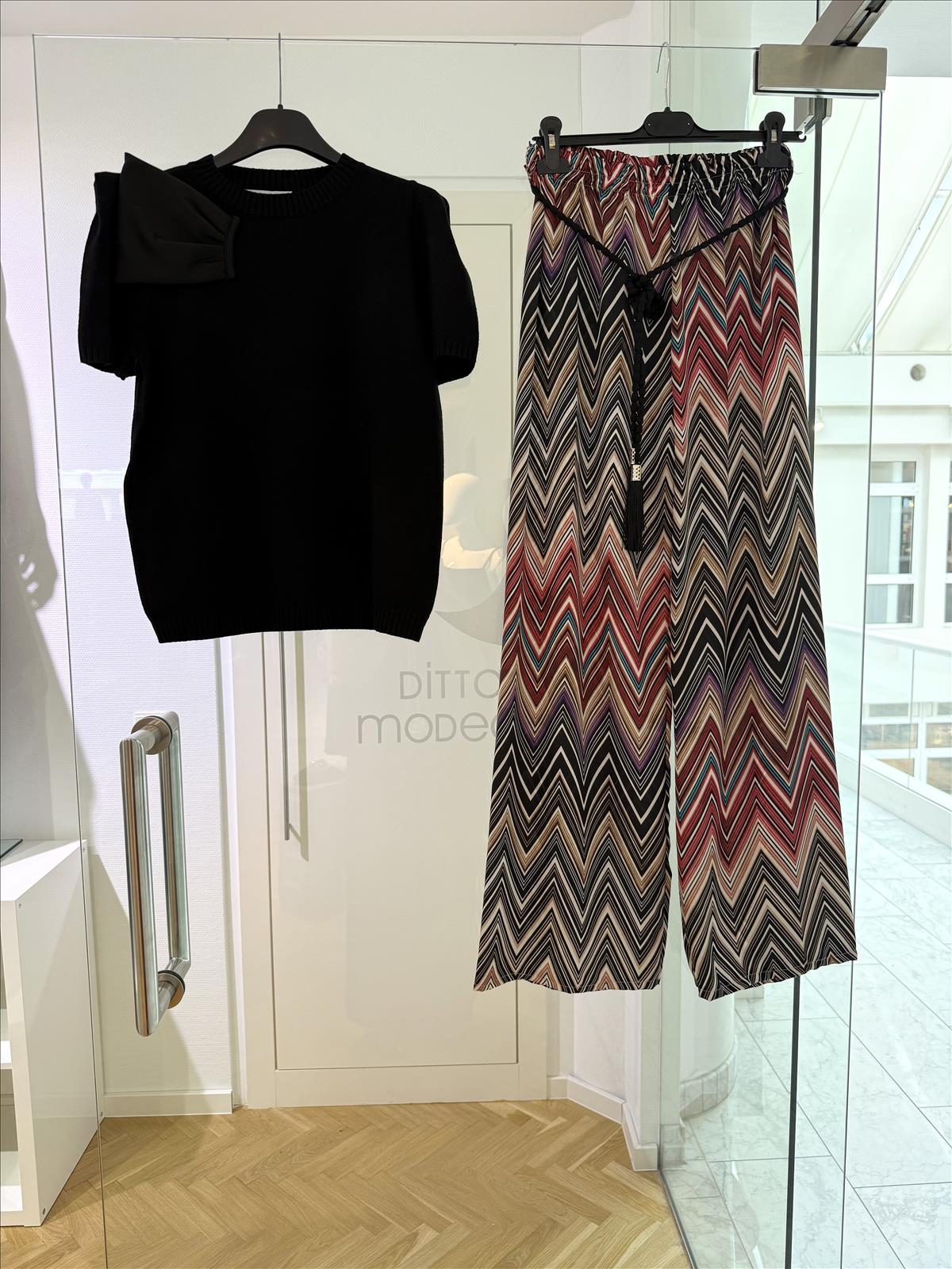 Modeagentur Ditta Boss e. K. - Damenbekleidung
