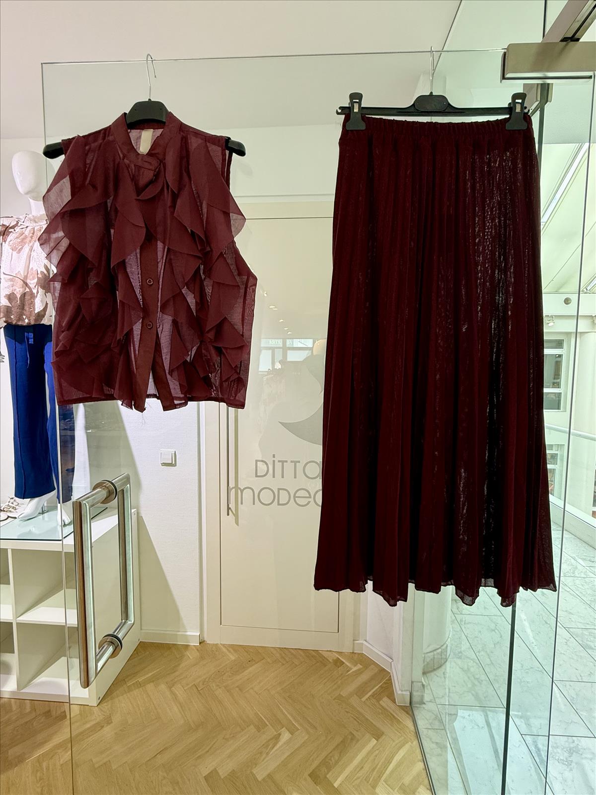 Modeagentur Ditta Boss e. K. - Damenbekleidung