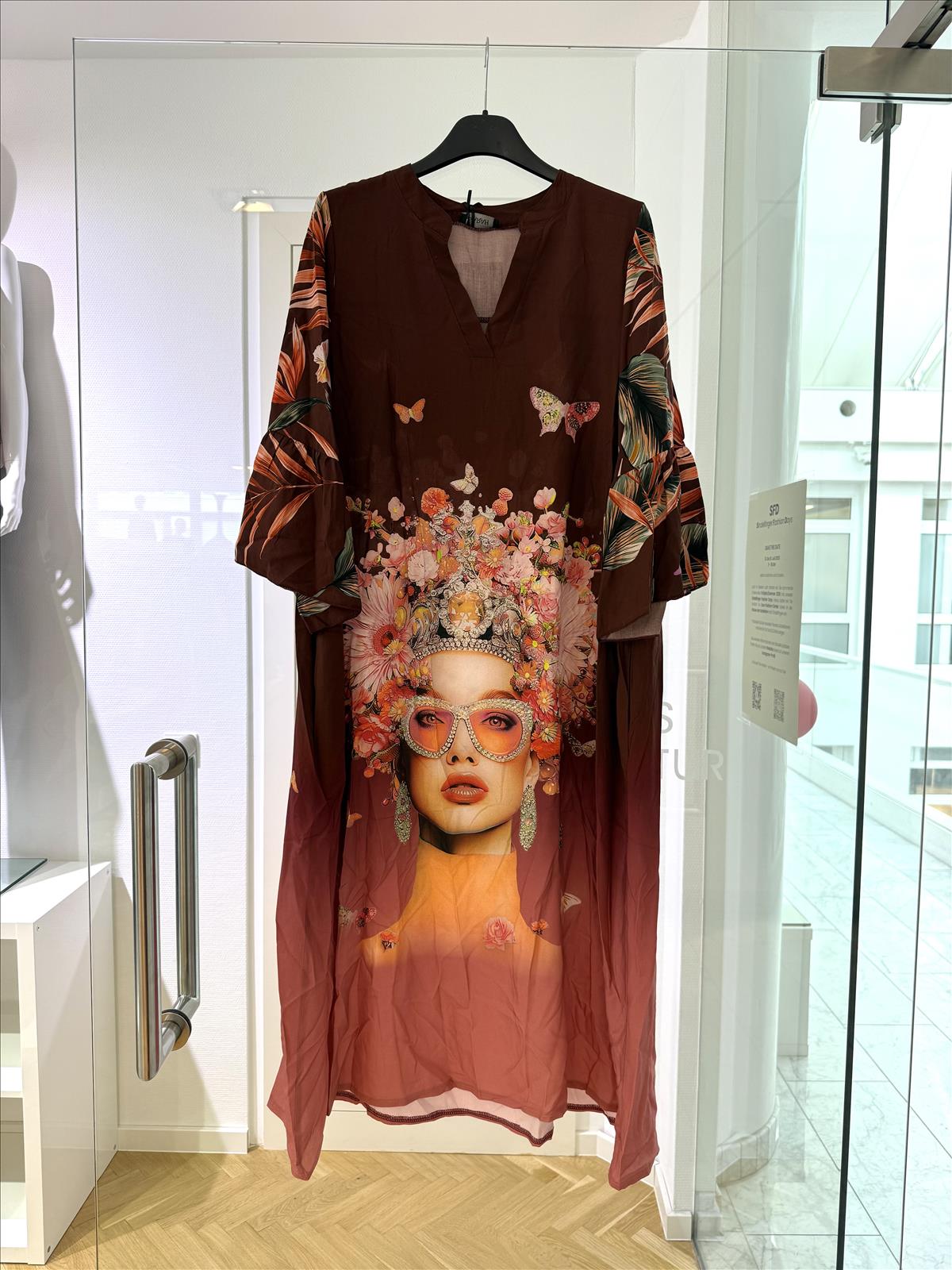 Modeagentur Ditta Boss e. K. - Damenbekleidung