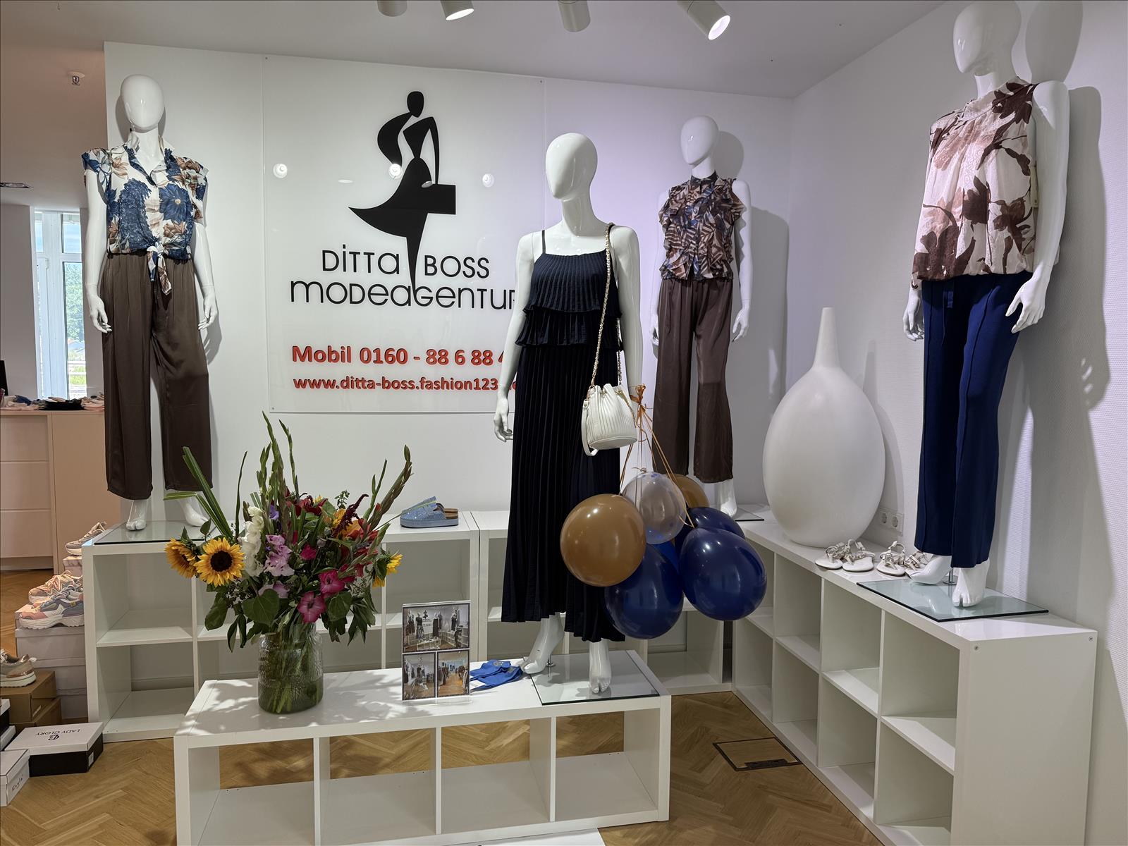 Modeagentur Ditta Boss e. K. - Damenbekleidung