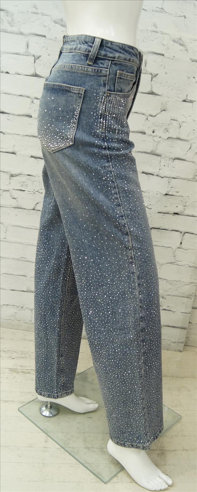 Bhatti Mode GmbH - Young fashion, DOB - Blusen, Hosen Jacken, Jeans, Kleider, Pullover etc.