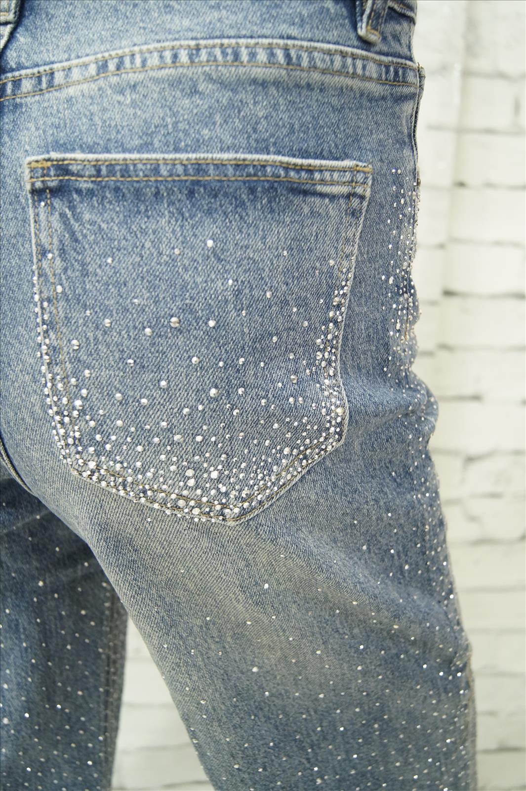 Bhatti Mode GmbH - Young fashion, DOB - Blusen, Hosen Jacken, Jeans, Kleider, Pullover etc.