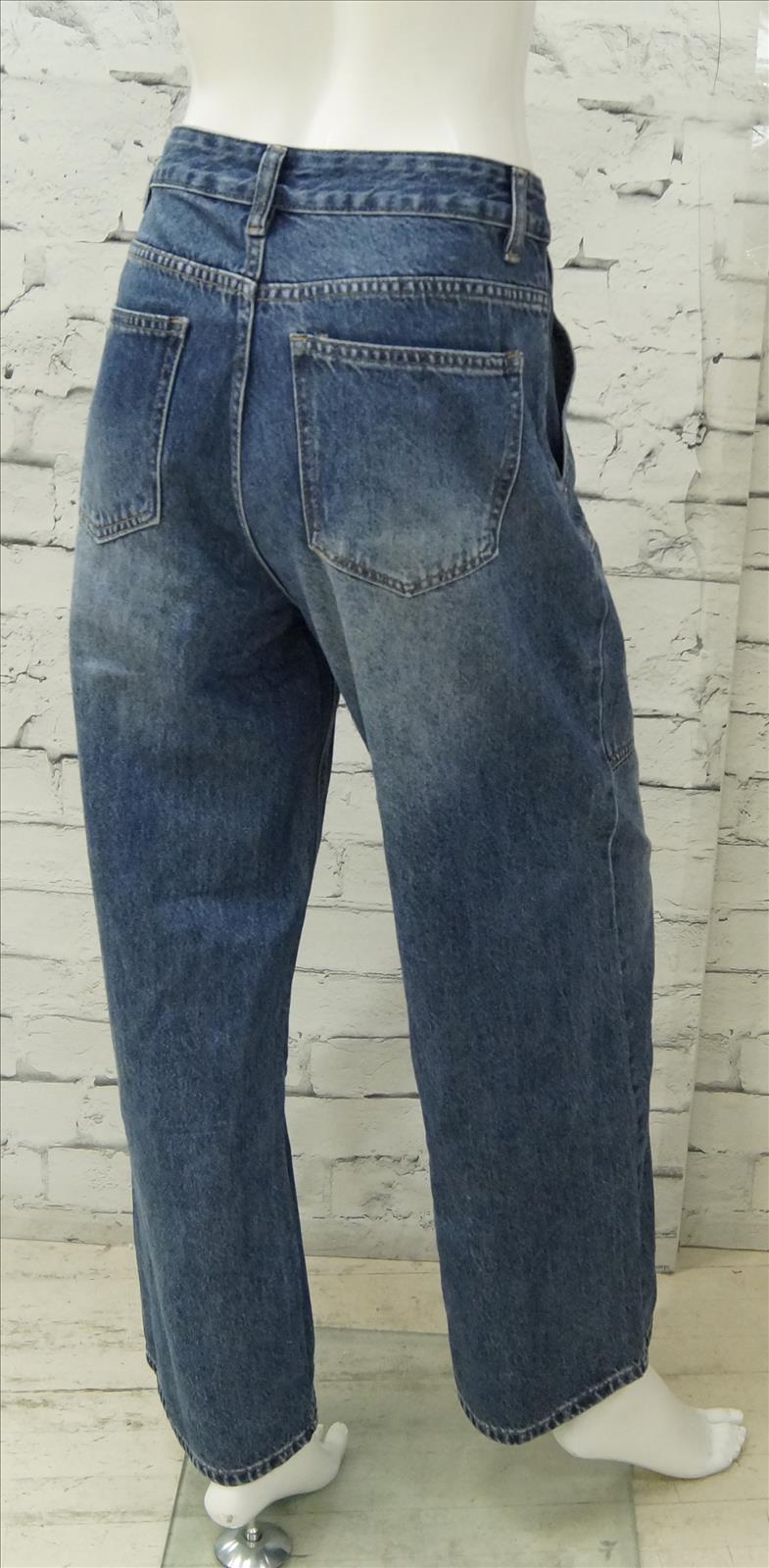 Bhatti Mode GmbH - Young fashion, DOB - Blusen, Hosen Jacken, Jeans, Kleider, Pullover etc.