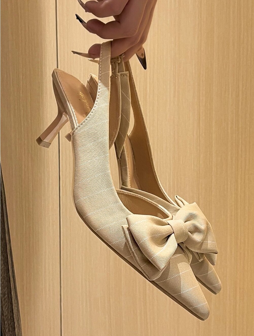 Lujah Shoes (Schuhgrosshandel)