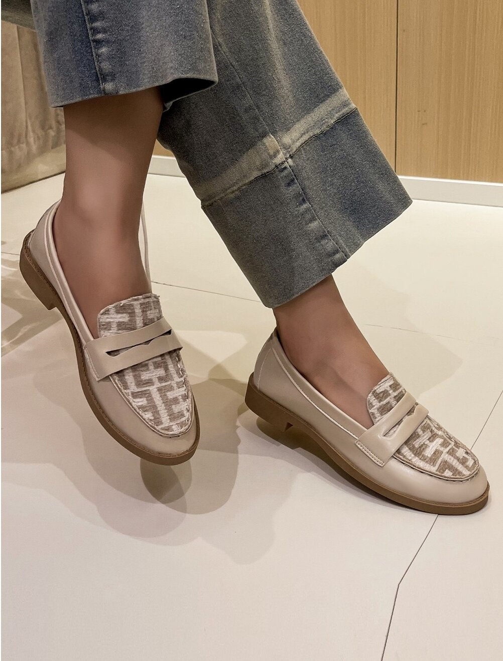 Lujah Shoes (Schuhgrosshandel)
