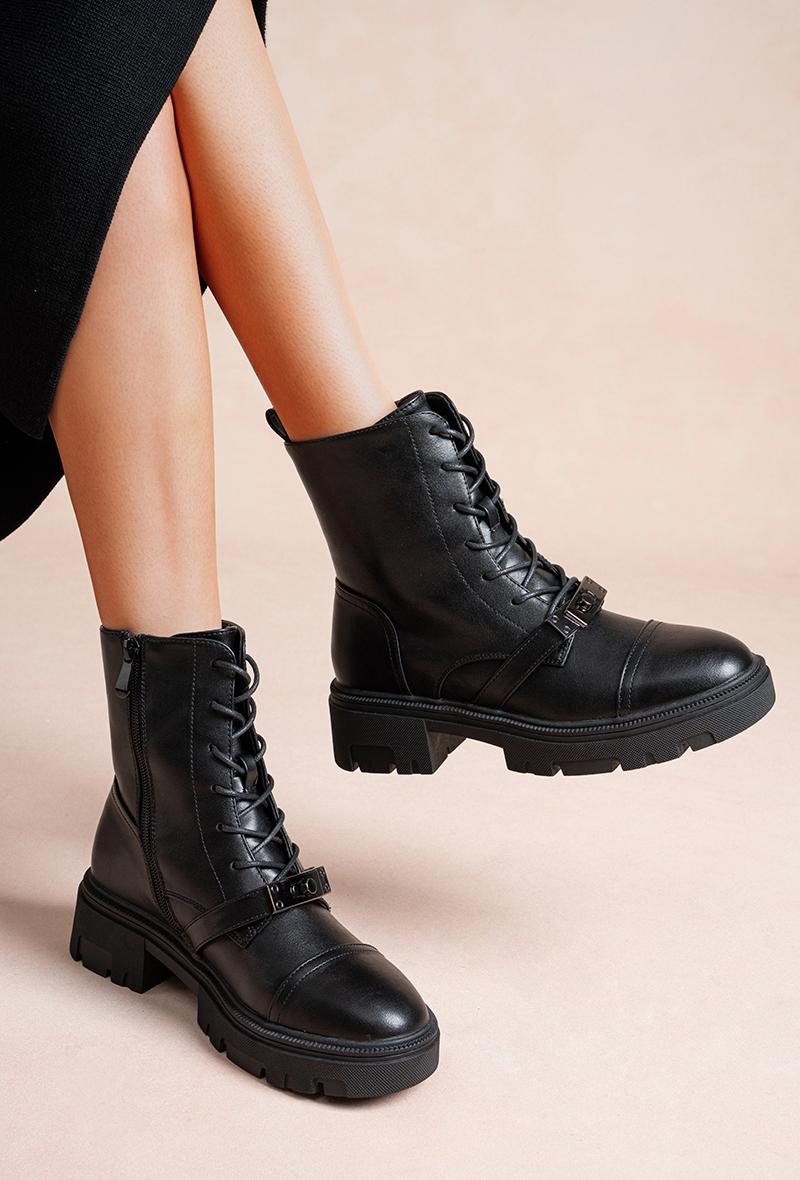 Lujah Shoes (Schuhgrosshandel)