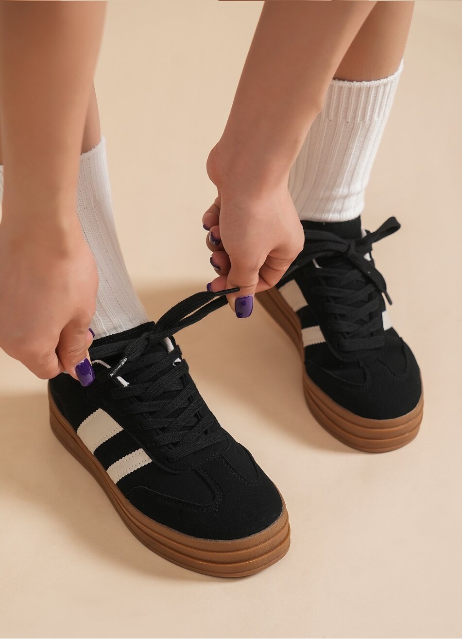 Lujah Shoes (Schuhgrosshandel)