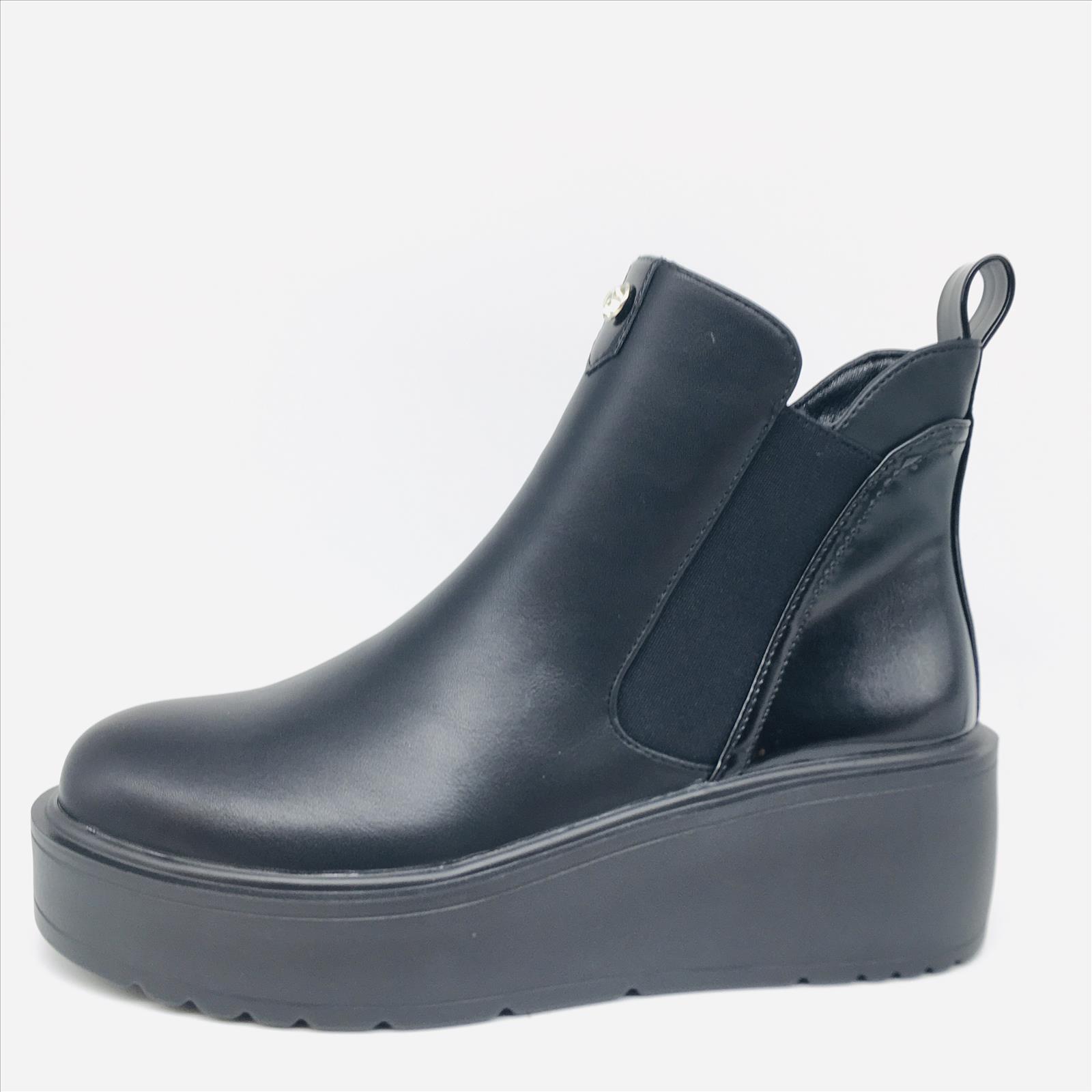 Kayla GmbH - Schuhgrosshandel