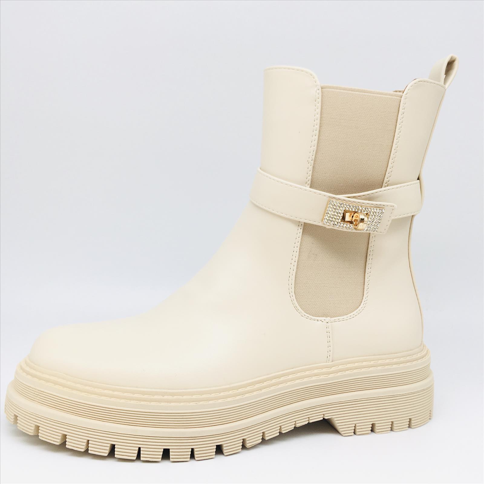 Kayla GmbH - Schuhgrosshandel