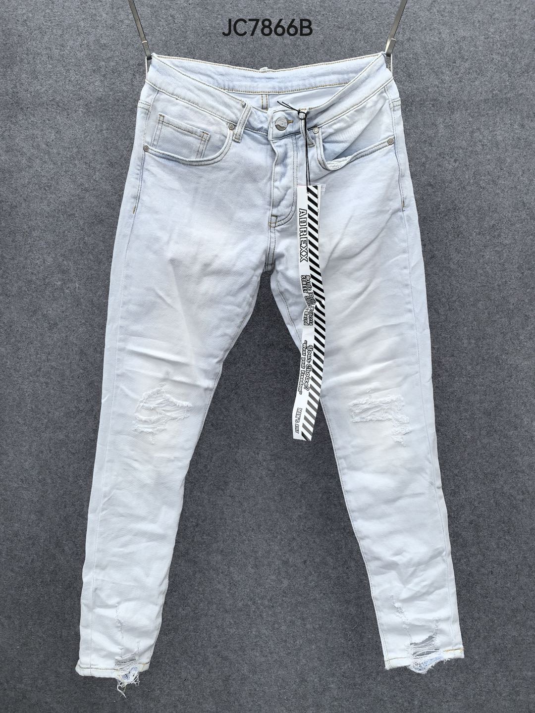 K&M Jeans GmbH - Damen & Herren Fashion