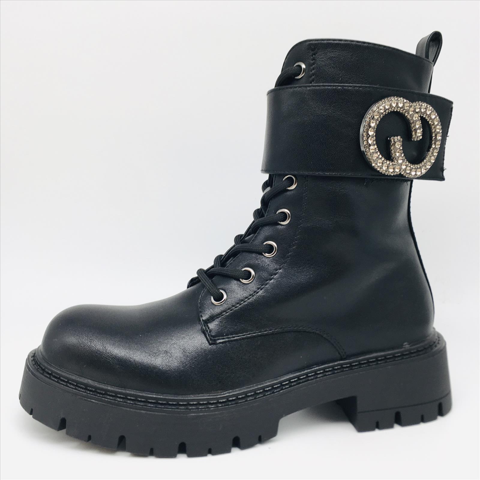 Kayla GmbH - Schuhgrosshandel