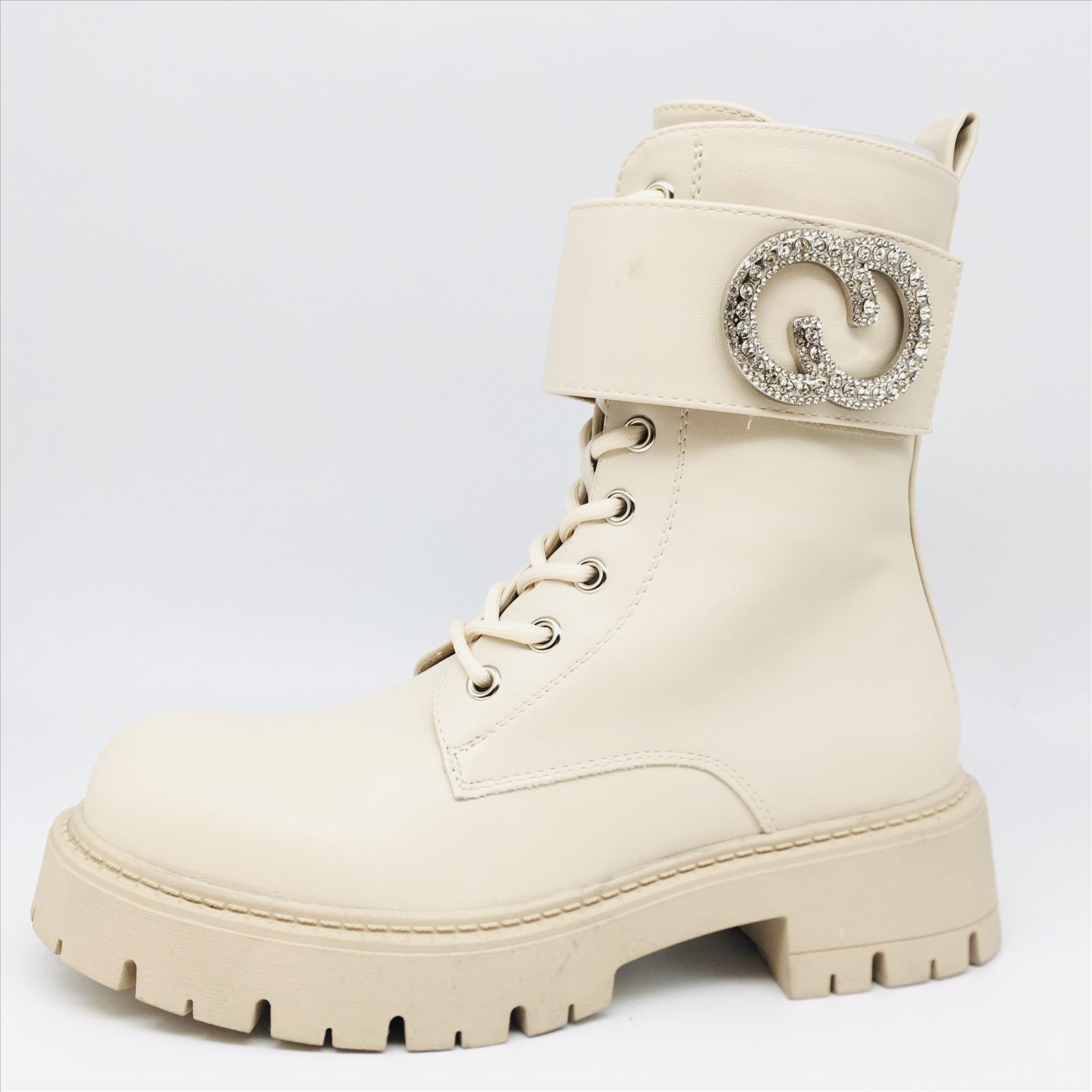 Kayla GmbH - Schuhgrosshandel