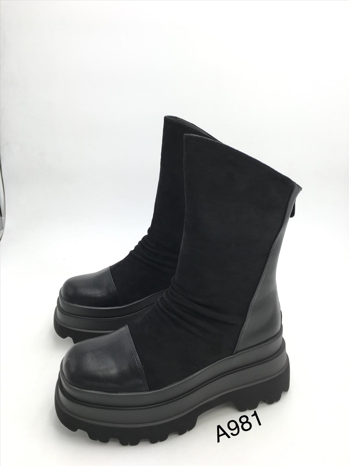 King Dragon Trade Development GmbH - Lucky Shoes