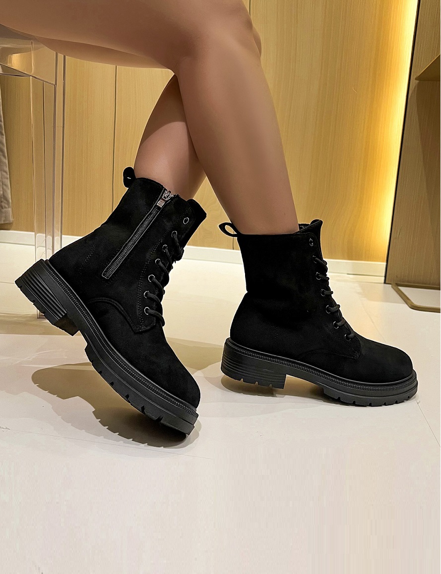 Lujah Shoes (Schuhgrosshandel)