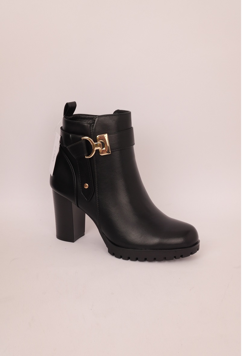 Lujah Shoes (Schuhgrosshandel)