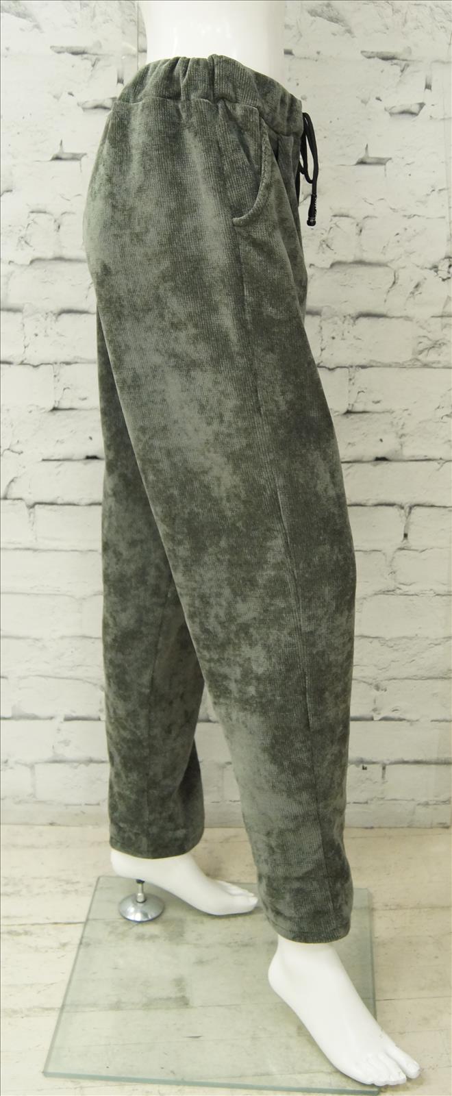 Bhatti Mode GmbH - Young fashion, DOB - Blusen, Hosen Jacken, Jeans, Kleider, Pullover etc.