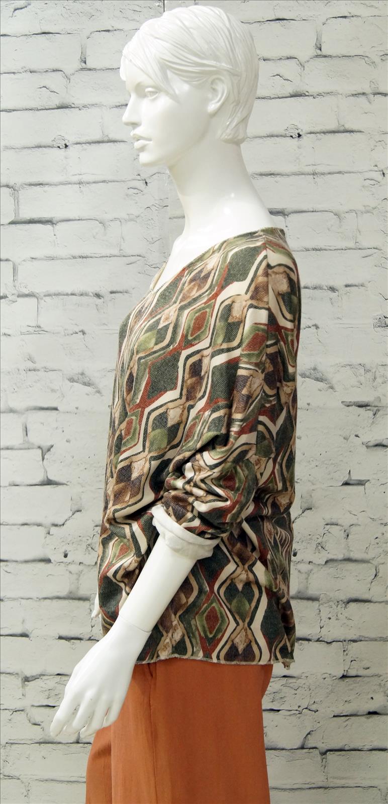 Bhatti Mode GmbH - Young fashion, DOB - Blusen, Hosen Jacken, Jeans, Kleider, Pullover etc.
