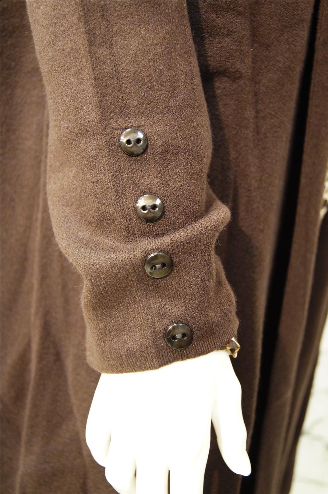 Bhatti Mode GmbH - Young fashion, DOB - Blusen, Hosen Jacken, Jeans, Kleider, Pullover etc.