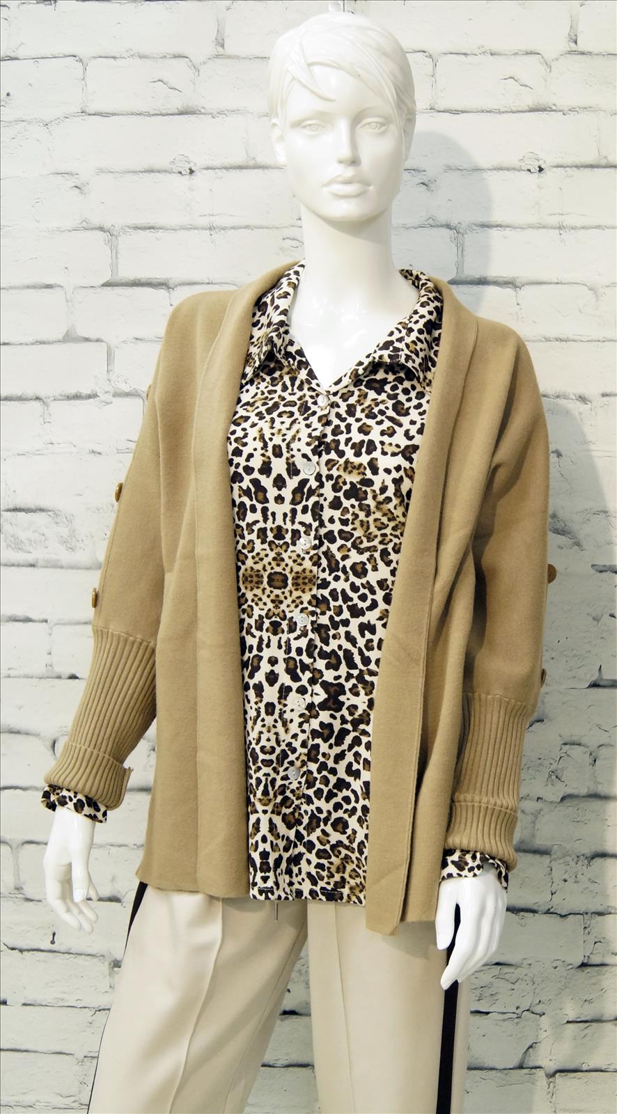 Bhatti Mode GmbH - Young fashion, DOB - Blusen, Hosen Jacken, Jeans, Kleider, Pullover etc.