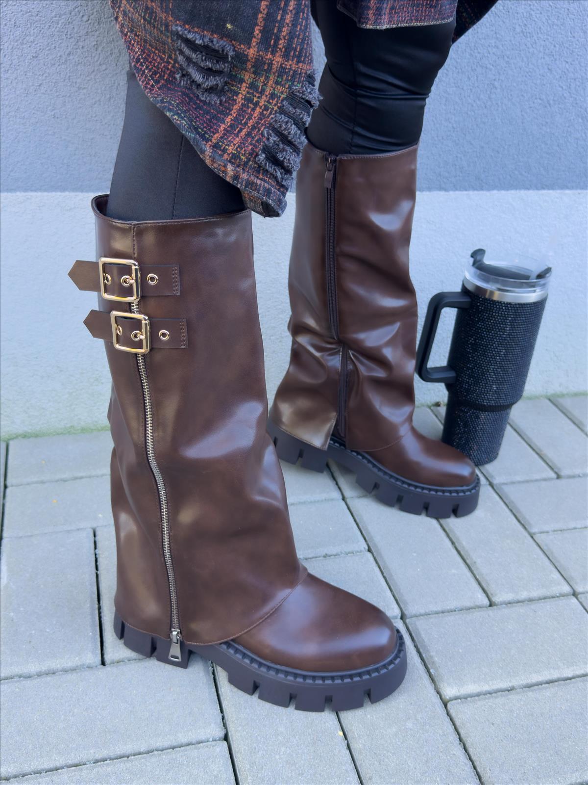 efashion s.r.o. - DOB;Accesoires;Schuhe;Young Fashion - Medvedov