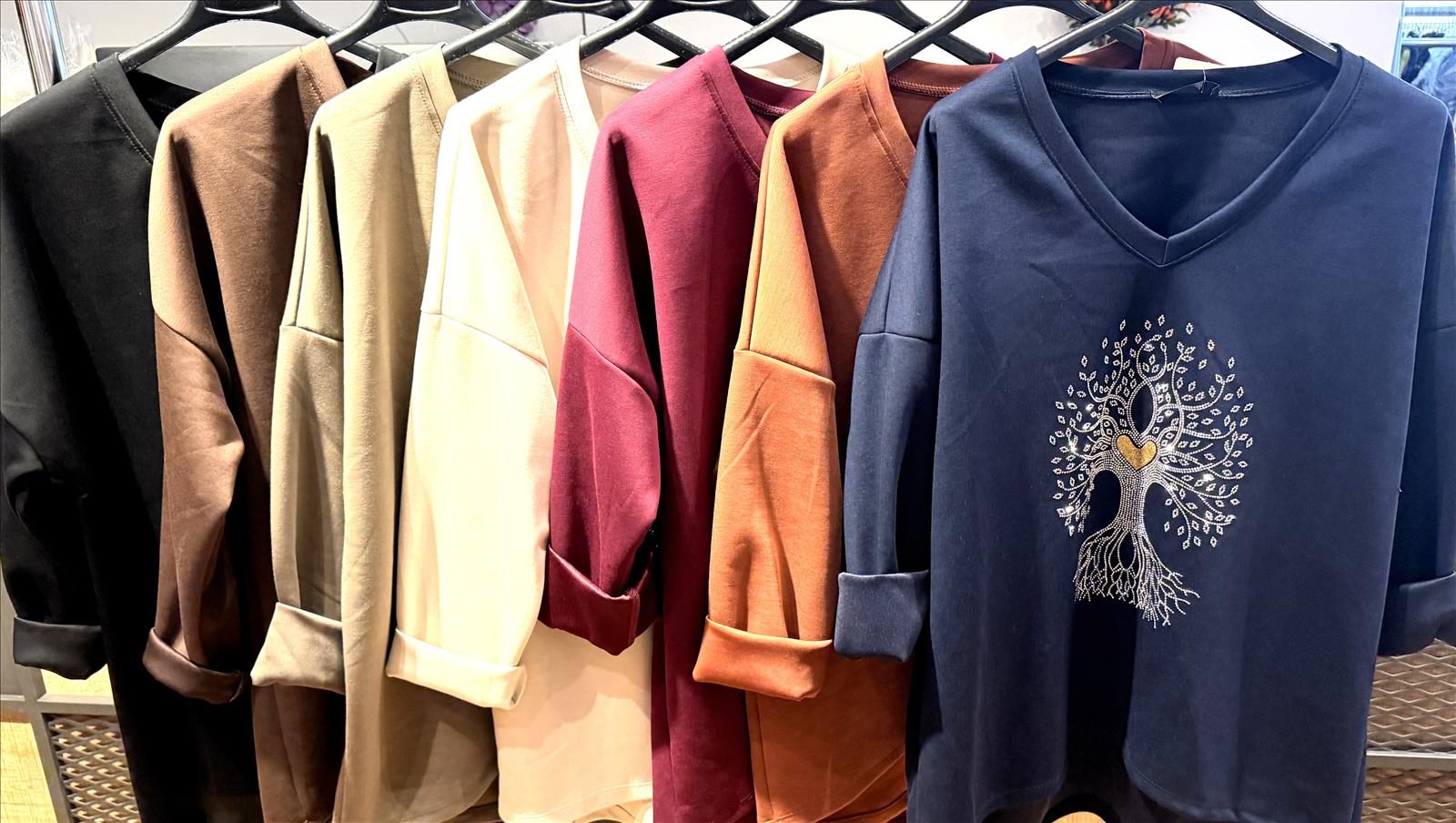 LB new fashion GmbH & Co KG - DOB, Accessoires, Young Fashion, Big Sizes - Eschborn