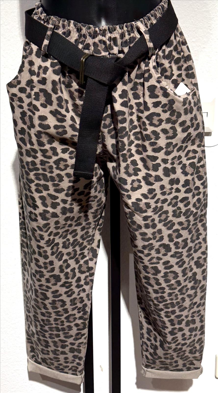 LB new fashion GmbH & Co KG - DOB, Accessoires, Young Fashion, Big Sizes - Eschborn