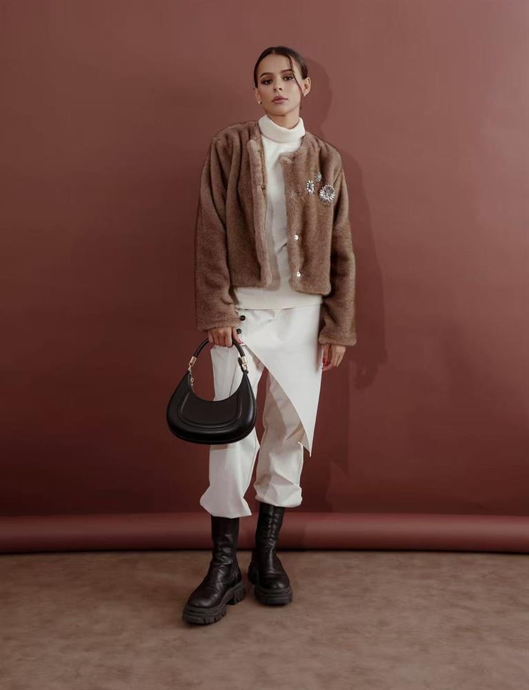 olluni fashion GmbH - DOB-HAHA-Accessoires-Schuhe-Young-Fashion-Leder-Große Größen - Hamburg