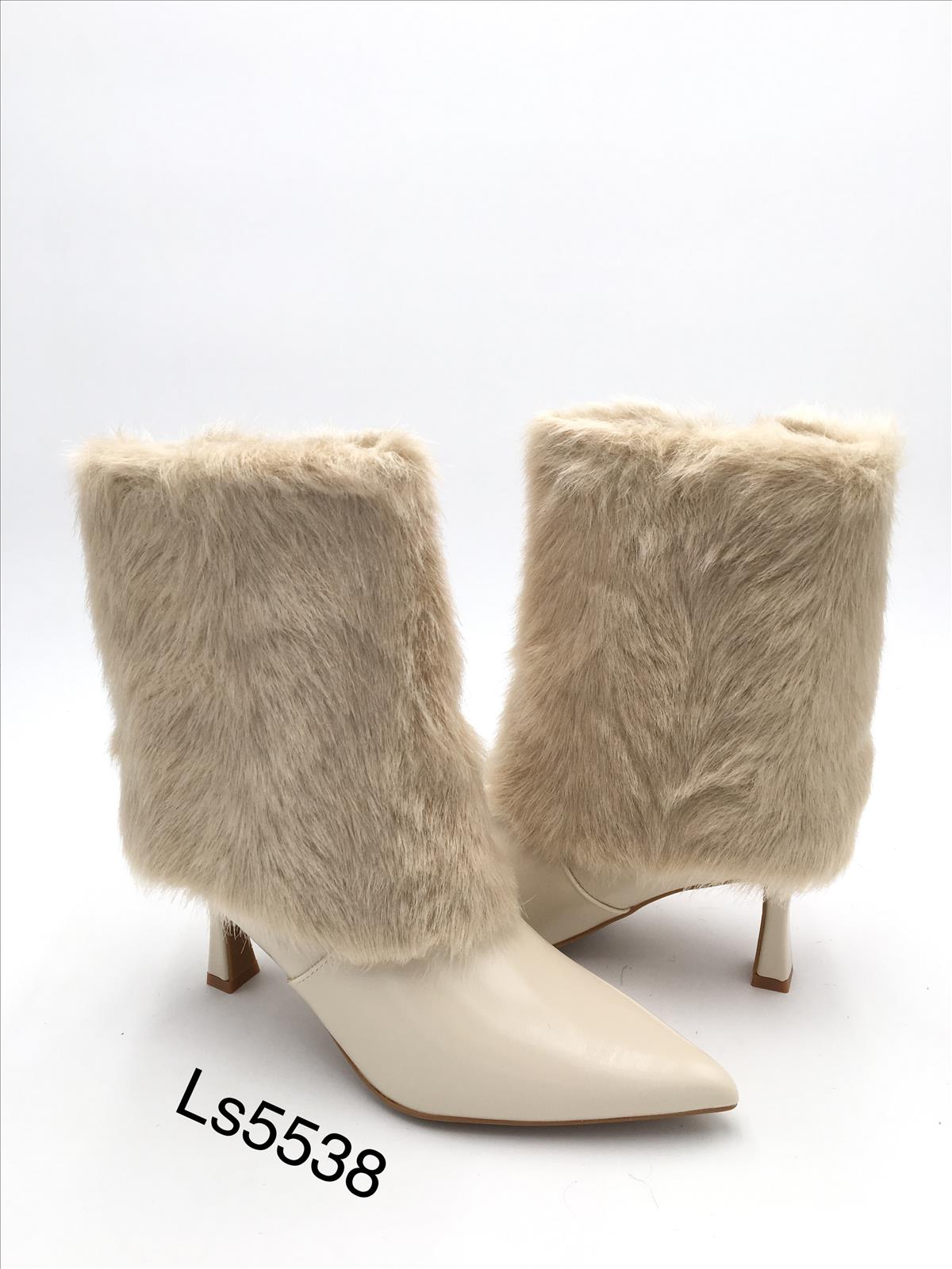 King Dragon Trade Development GmbH - Lucky Shoes