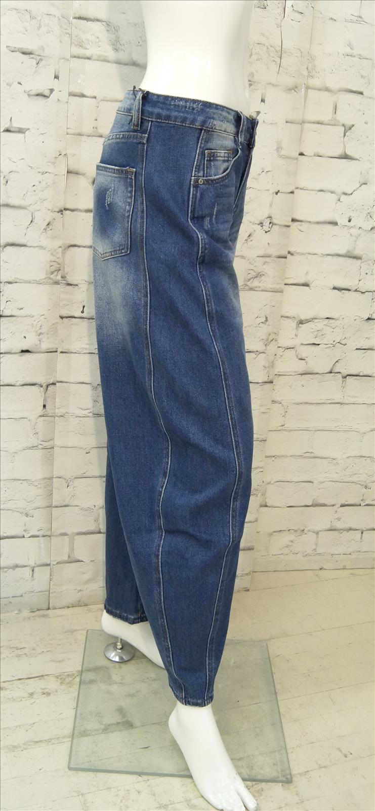 Bhatti Mode GmbH - Young fashion, DOB - Blusen, Hosen Jacken, Jeans, Kleider, Pullover etc.