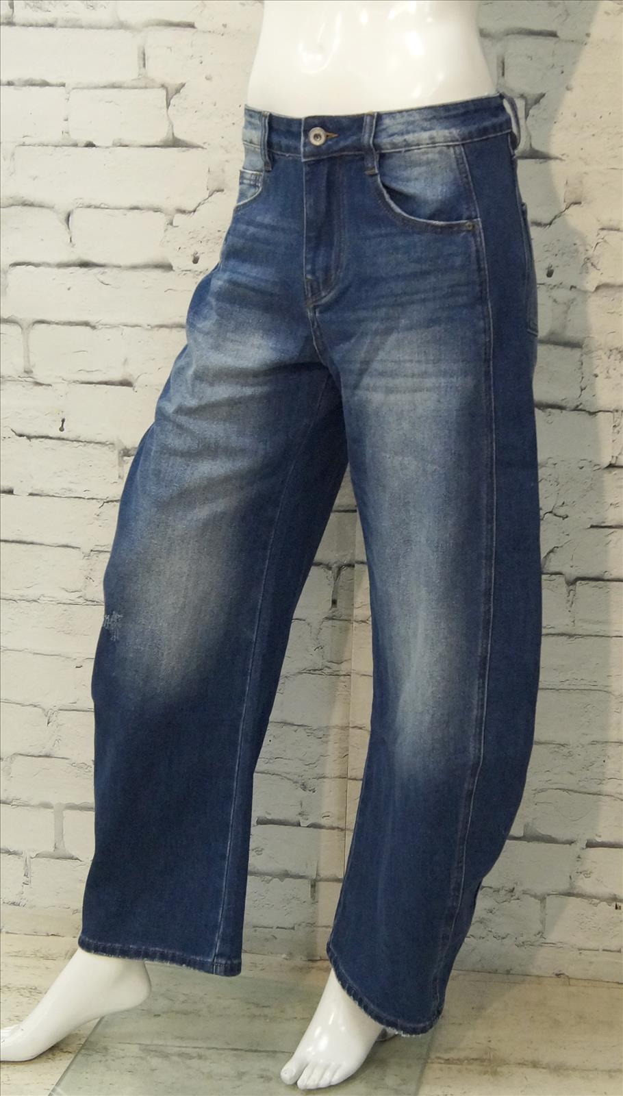 Bhatti Mode GmbH - Young fashion, DOB - Blusen, Hosen Jacken, Jeans, Kleider, Pullover etc.