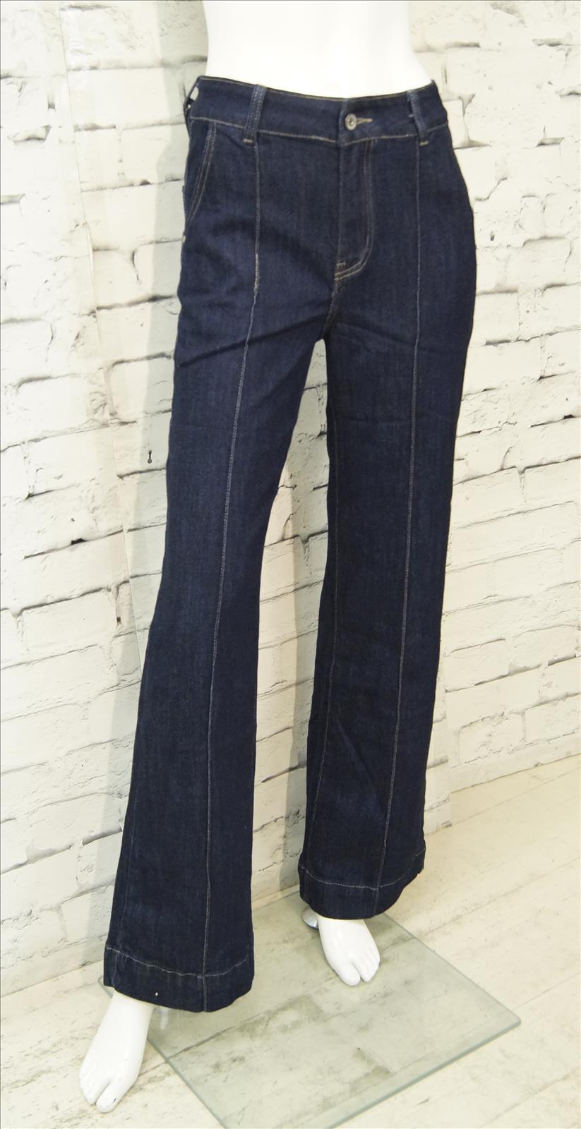 Bhatti Mode GmbH - Young fashion, DOB - Blusen, Hosen Jacken, Jeans, Kleider, Pullover etc.