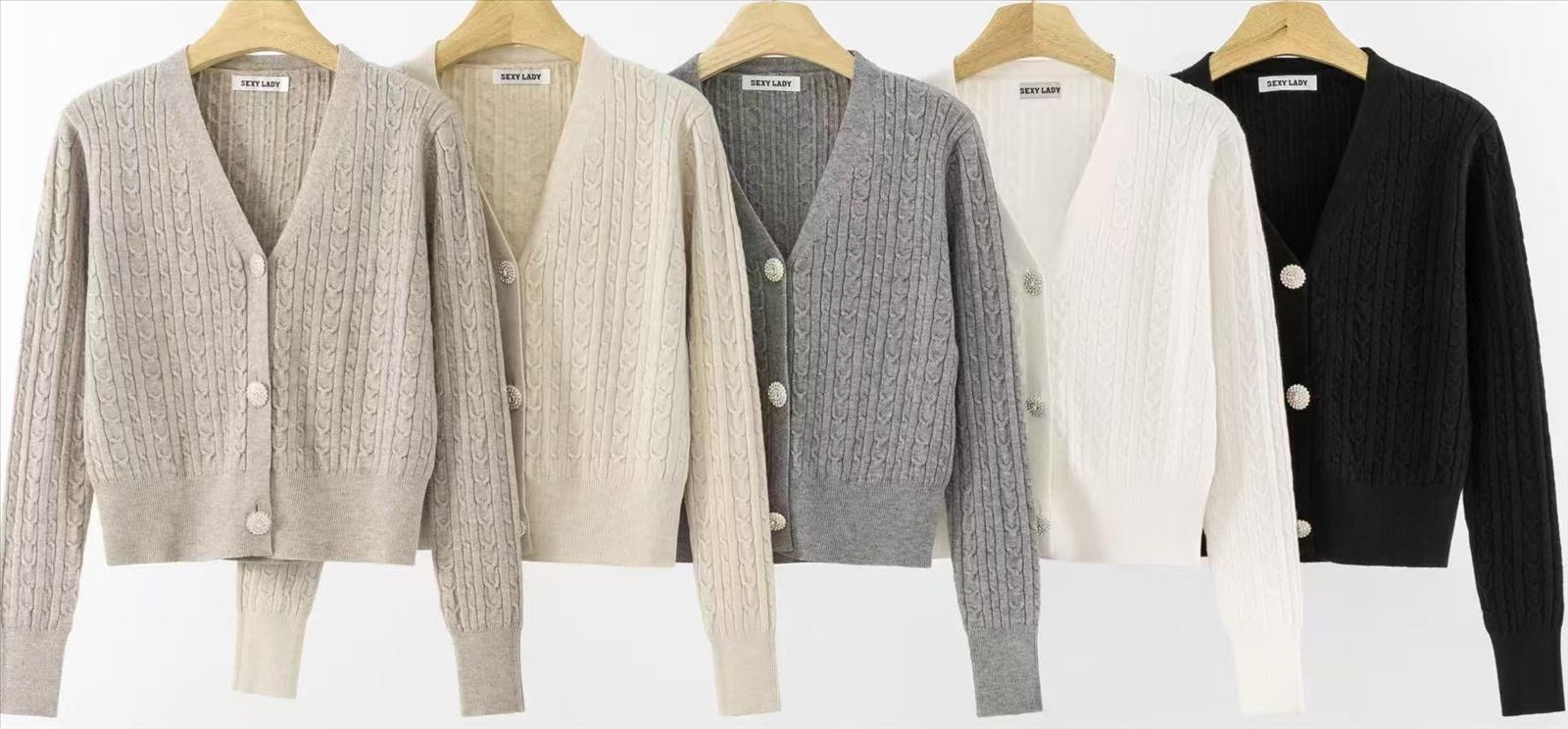 LB new fashion GmbH & Co KG - DOB, Accessoires, Young Fashion, Big Sizes - Eschborn