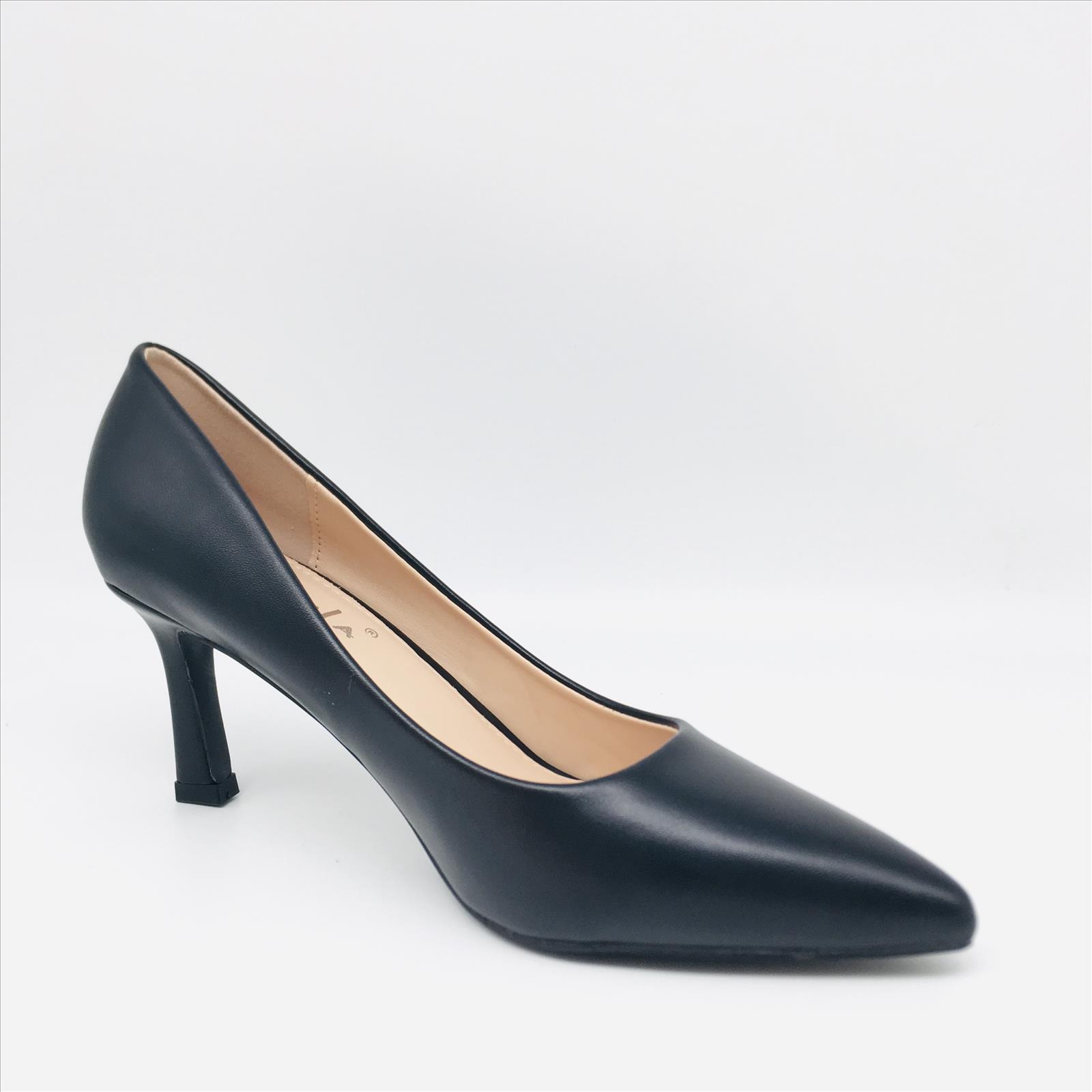 Kayla GmbH - Schuhgrosshandel