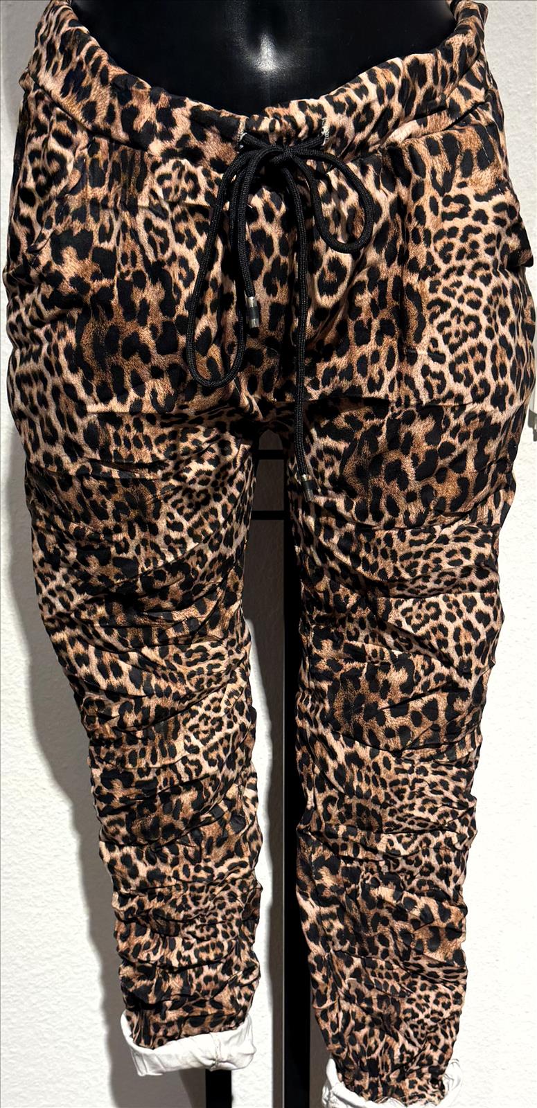 LB new fashion GmbH & Co KG - DOB, Accessoires, Young Fashion, Big Sizes - Eschborn