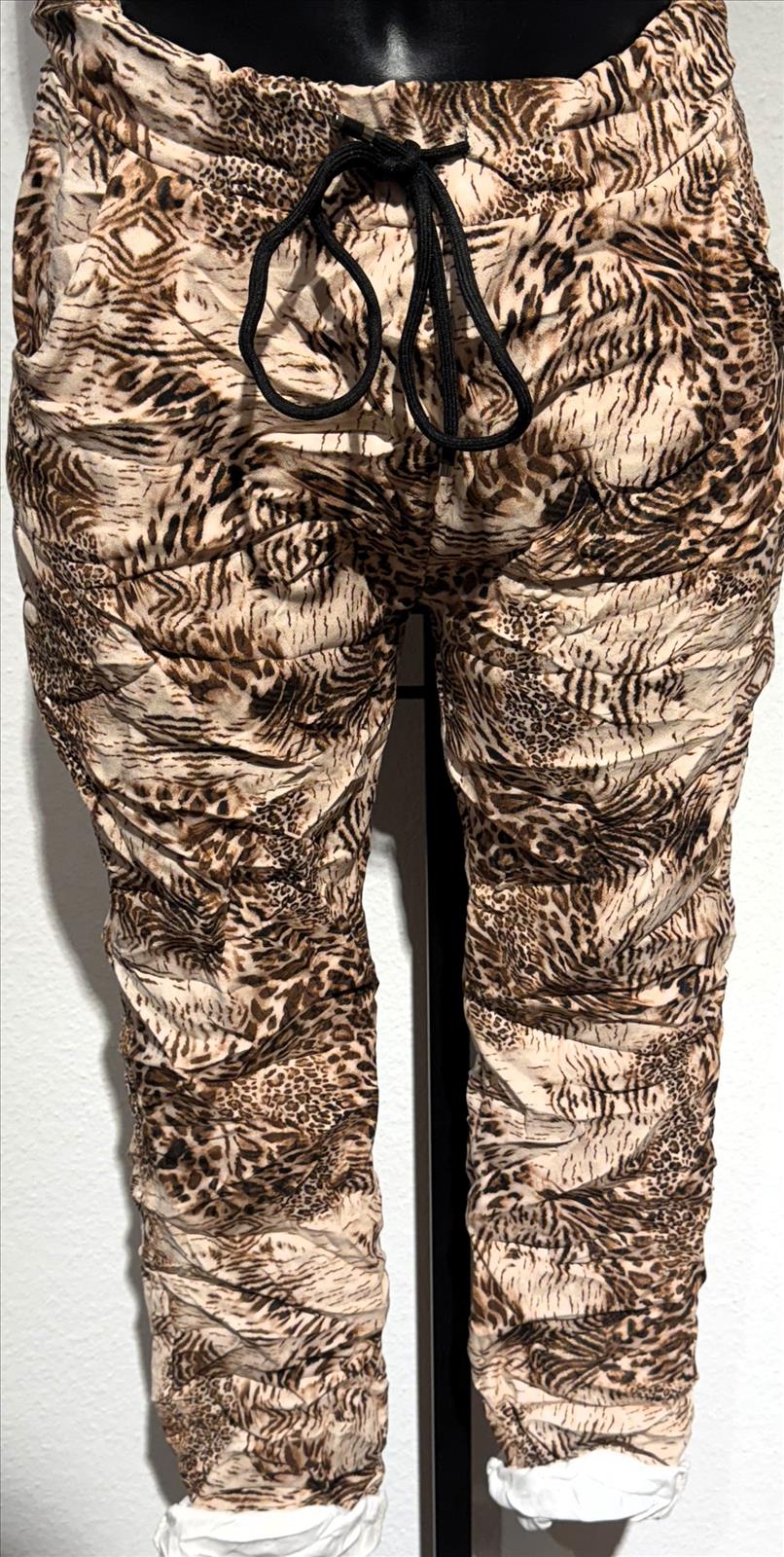 LB new fashion GmbH & Co KG - DOB, Accessoires, Young Fashion, Big Sizes - Eschborn