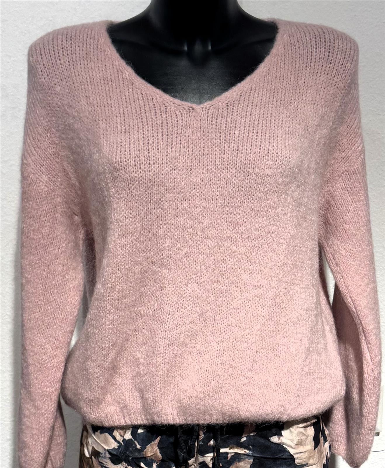 LB new fashion GmbH & Co KG - DOB, Accessoires, Young Fashion, Big Sizes - Eschborn