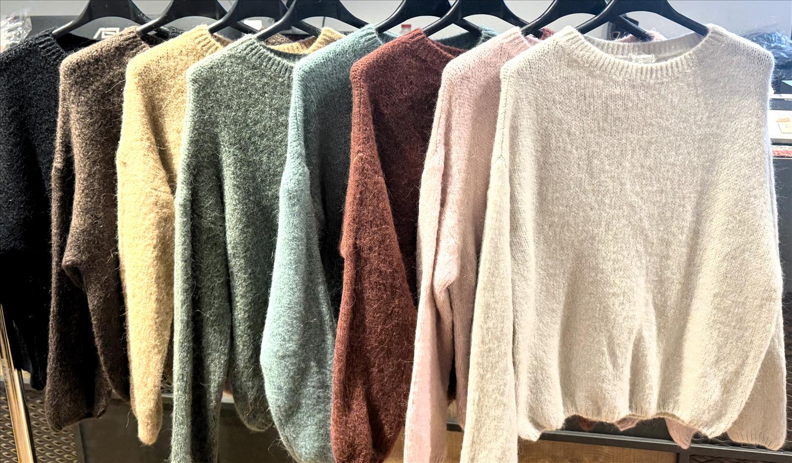 LB new fashion GmbH & Co KG - DOB, Accessoires, Young Fashion, Big Sizes - Eschborn