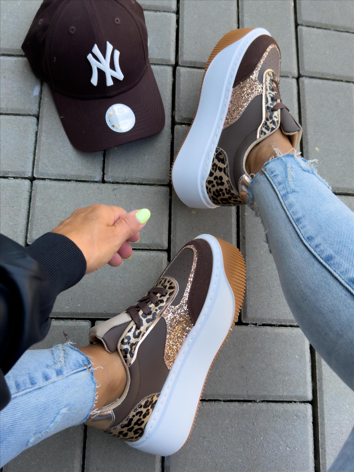 efashion s.r.o. - DOB;Accesoires;Schuhe;Young Fashion - Medvedov