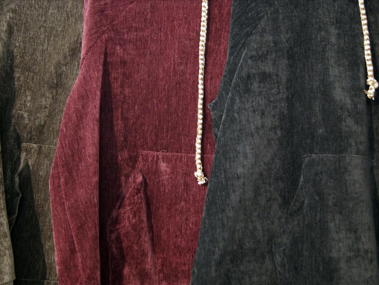 Bhatti Mode GmbH - Young fashion, DOB - Blusen, Hosen Jacken, Jeans, Kleider, Pullover etc.