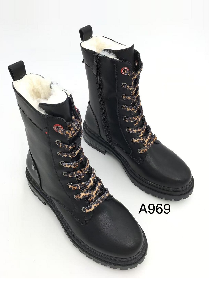 Lujah Shoes (Schuhgrosshandel)