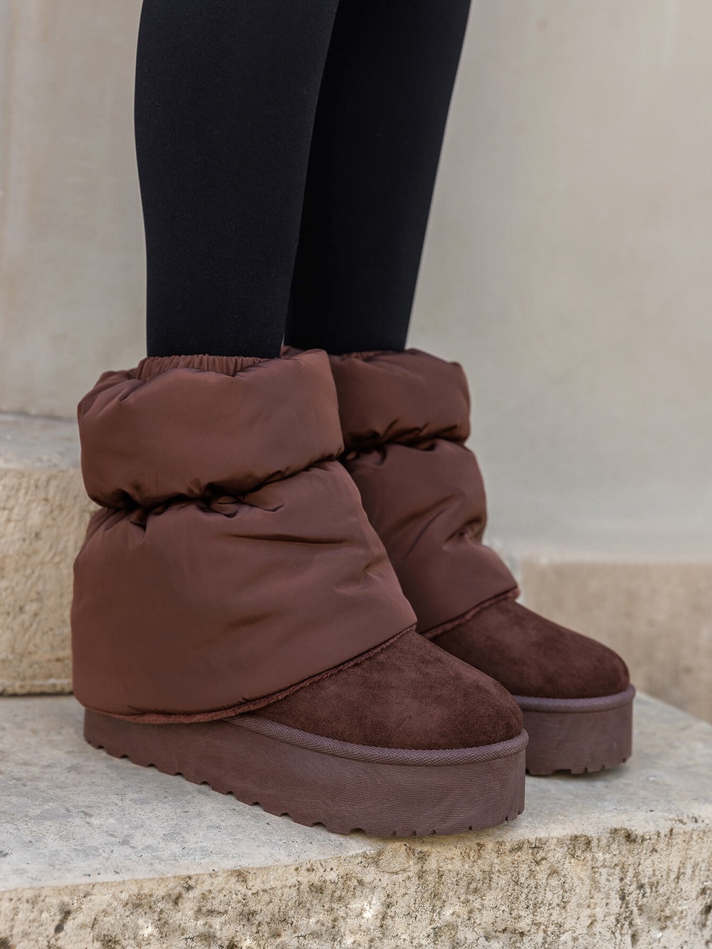 Lujah Shoes (Schuhgrosshandel)