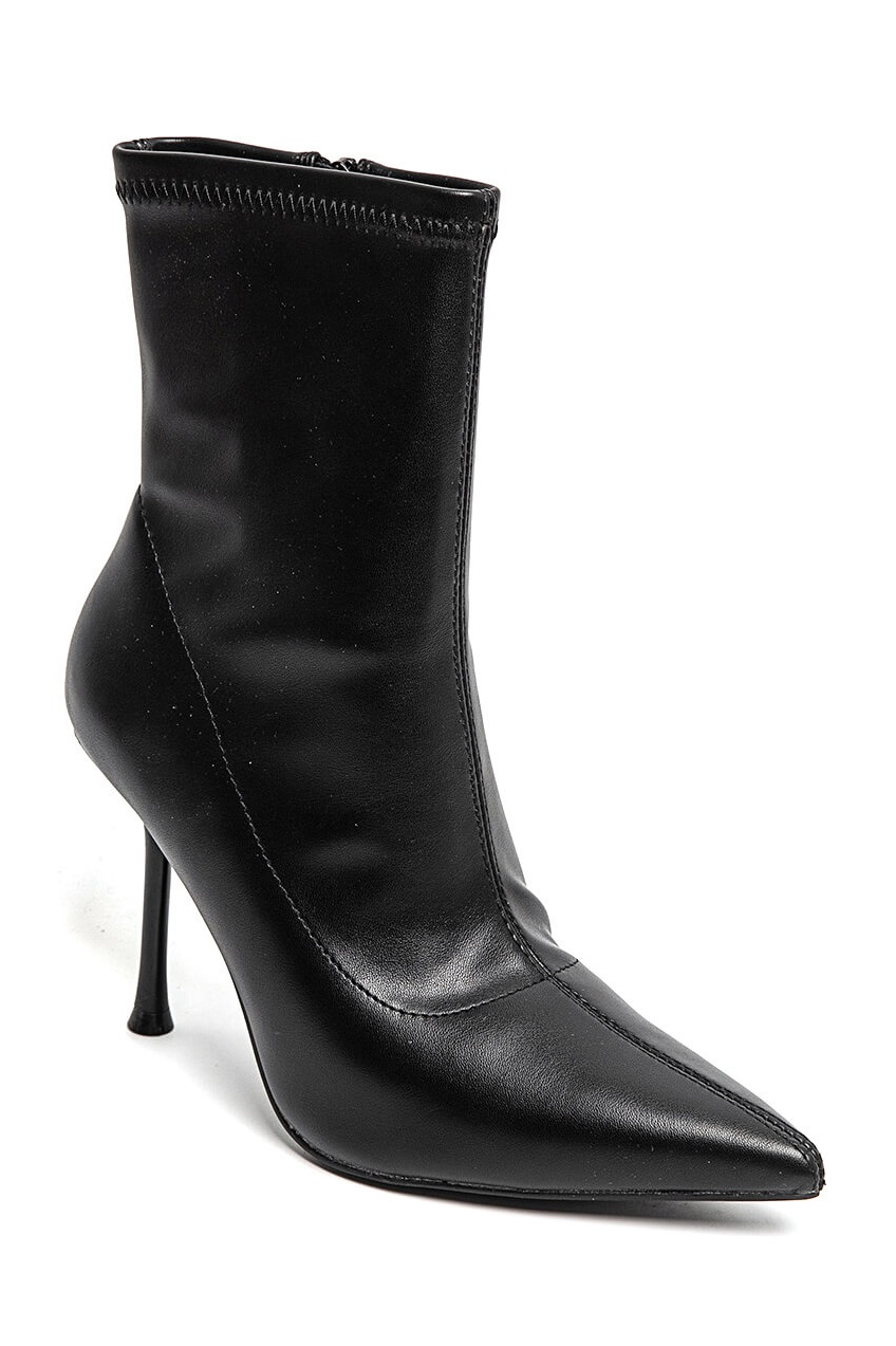 Lujah Shoes (Schuhgrosshandel)