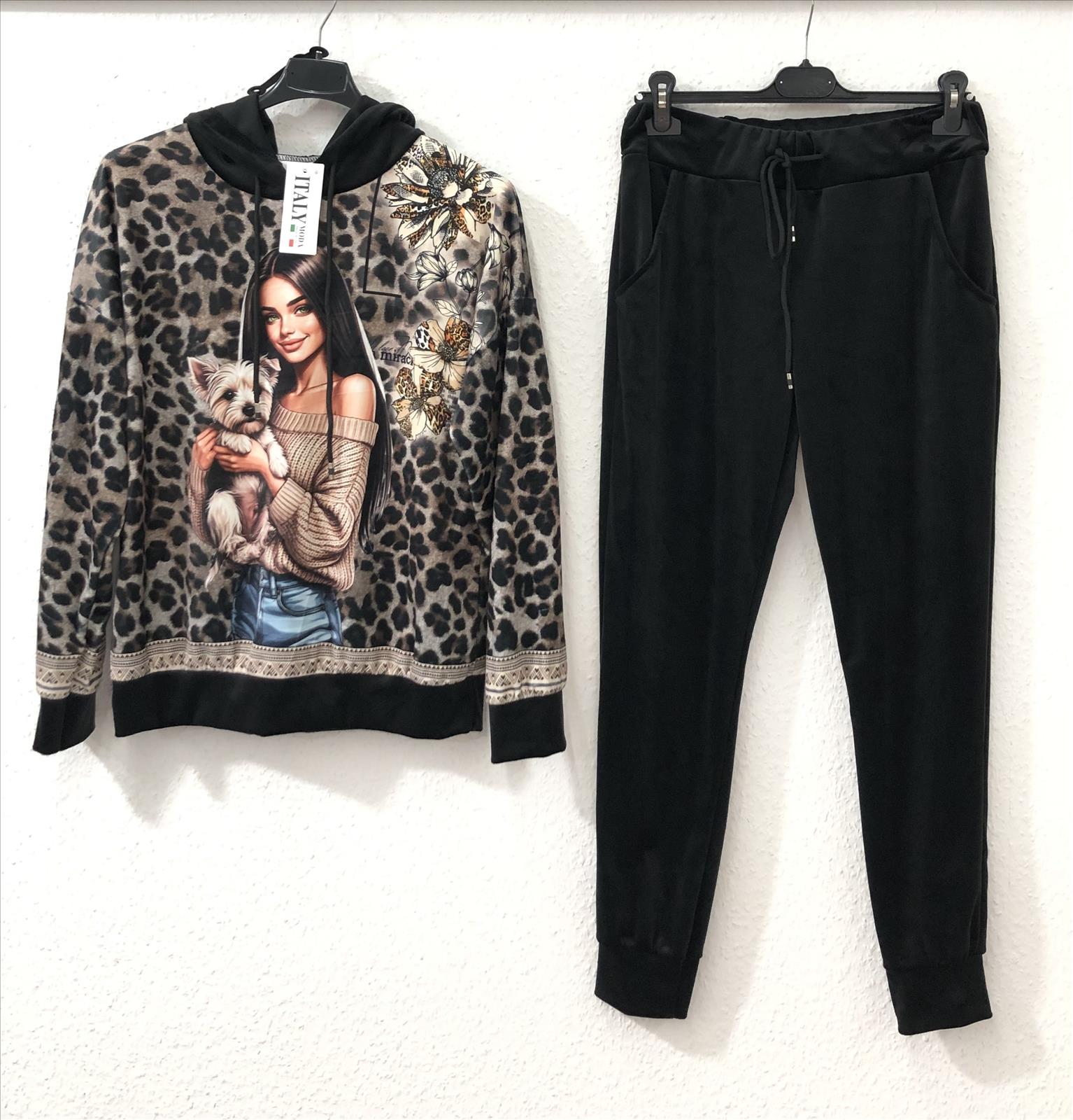 SM Young Collection GmbH (Shini - Reflection of happiness)