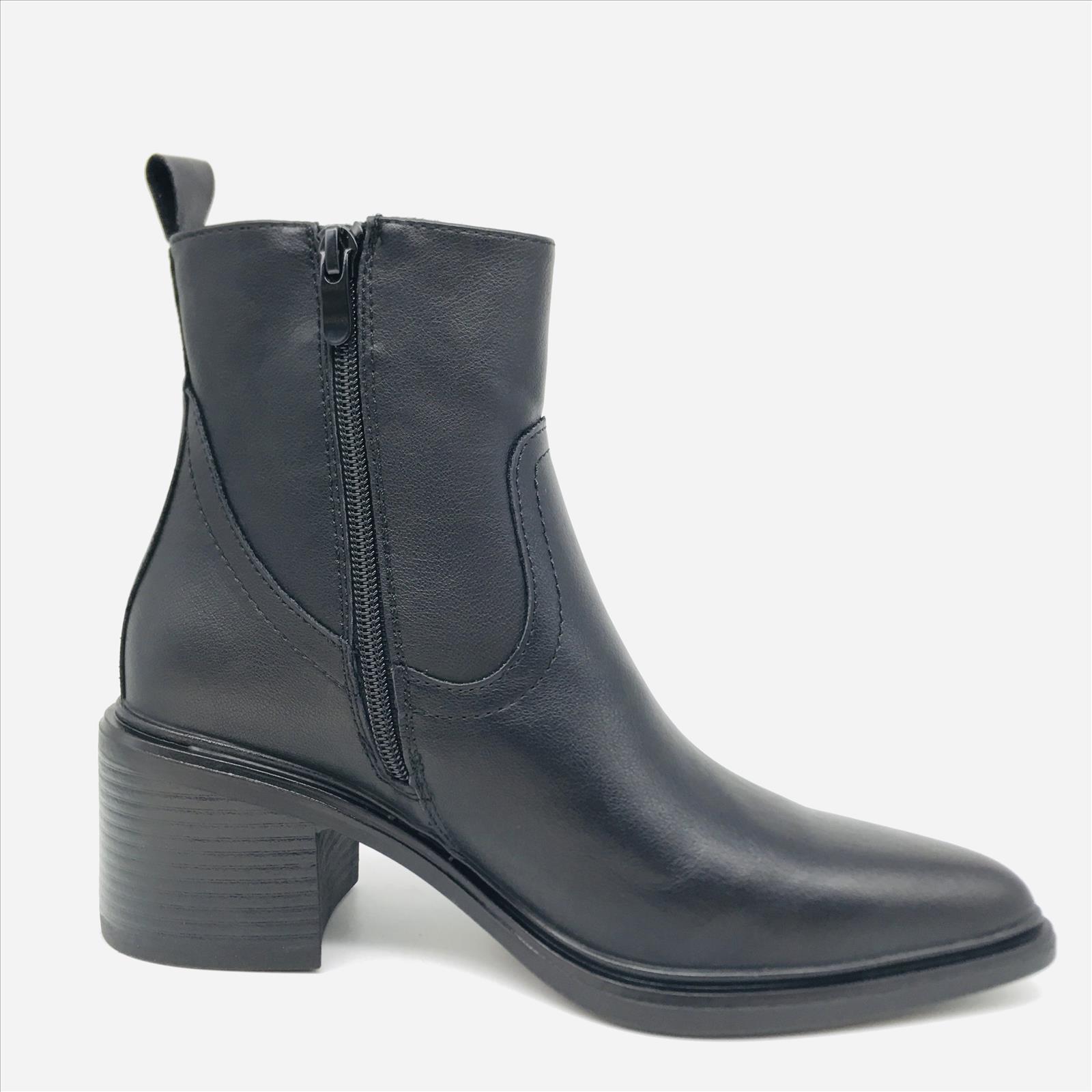 Kayla GmbH - Schuhgrosshandel