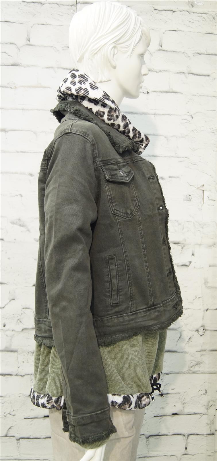 Bhatti Mode GmbH - Young fashion, DOB - Blusen, Hosen Jacken, Jeans, Kleider, Pullover etc.