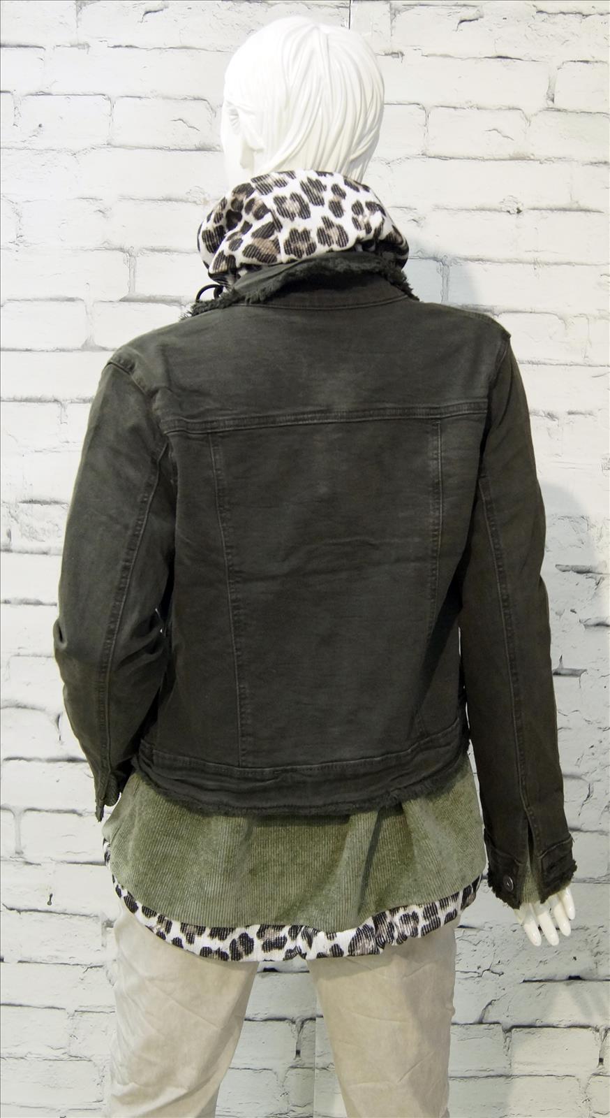 Bhatti Mode GmbH - Young fashion, DOB - Blusen, Hosen Jacken, Jeans, Kleider, Pullover etc.