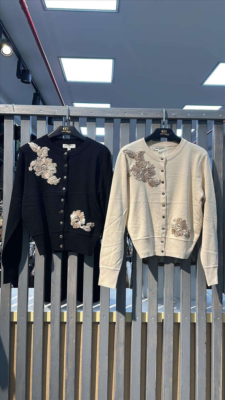 Yoken GmbH - Young Fashion Damenbekleidung