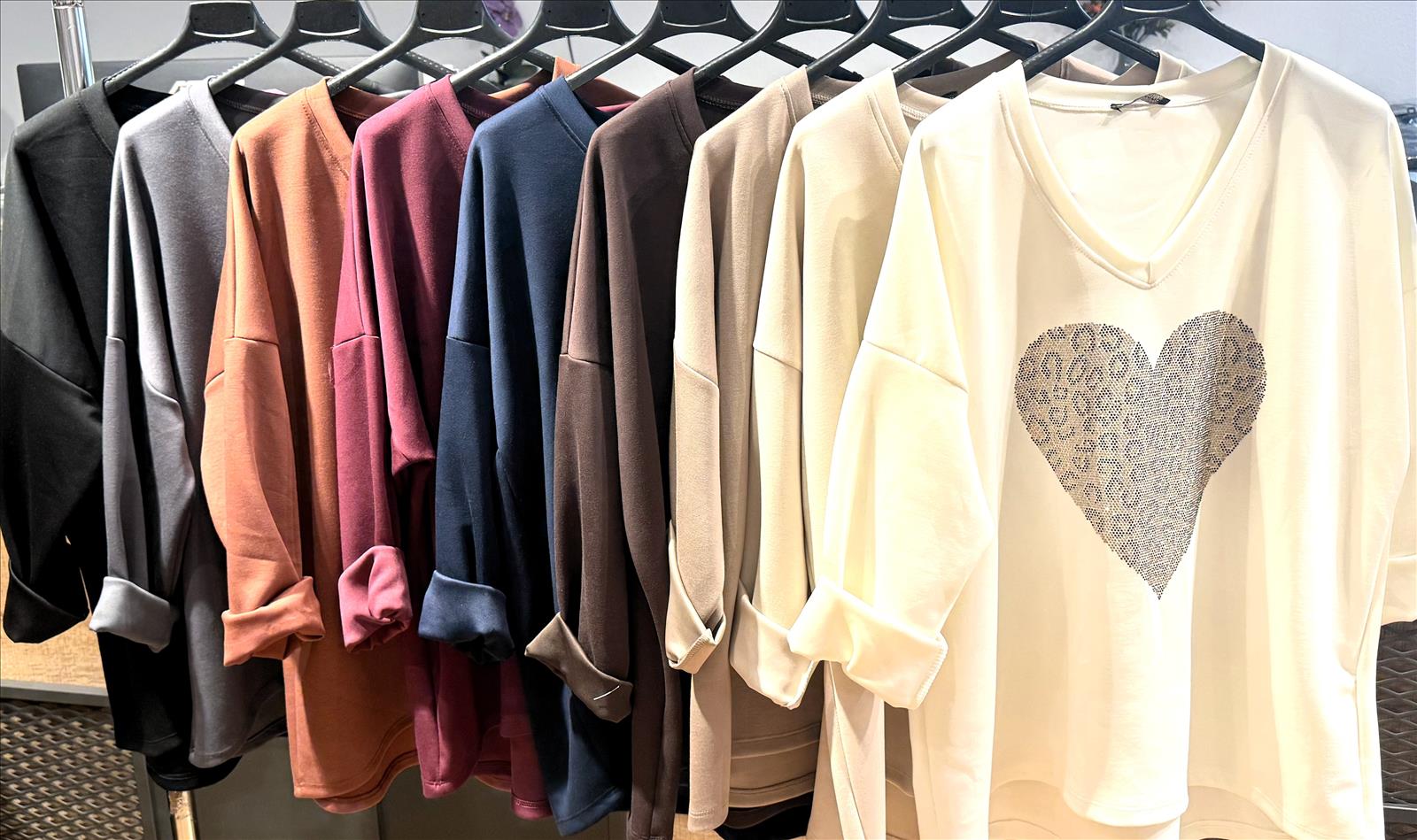 LB new fashion GmbH & Co KG - DOB, Accessoires, Young Fashion, Big Sizes - Eschborn